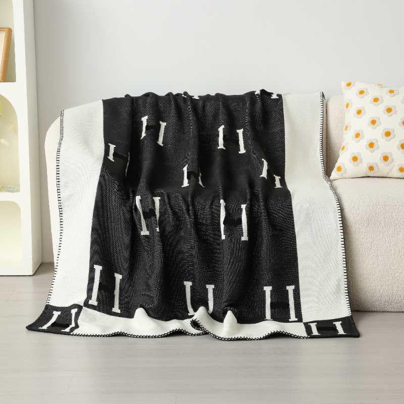 H Pattern Blanket: Soft, Warm, Portable Blanket, Sofa Blanket, Home Decoration, Leisure and Daily use 50 * 70inch (Black)