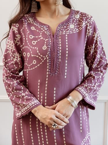 Image of INDO ERA Women's Green Viscose Rayon Printed Straight Kurta & Pant Set (IEOUT6940)