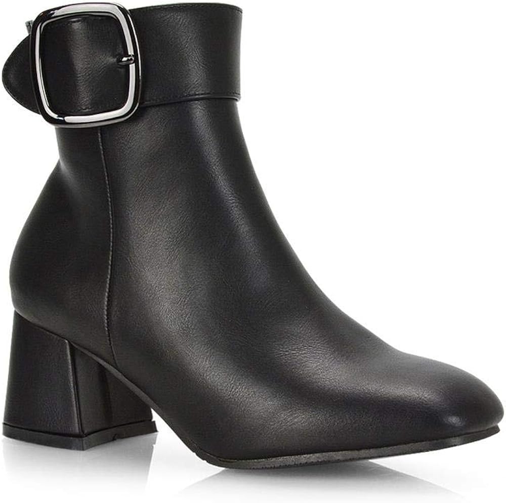 black flat boots size 3