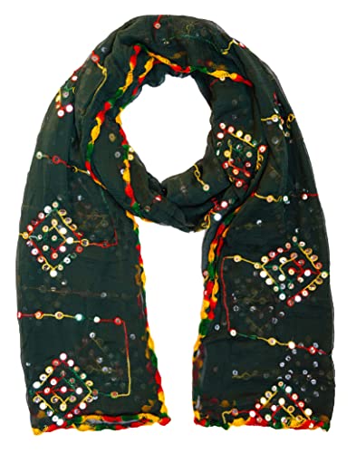Dupatta en mousseline brodée verte : finis les foulards lourds qui glissent des épaules