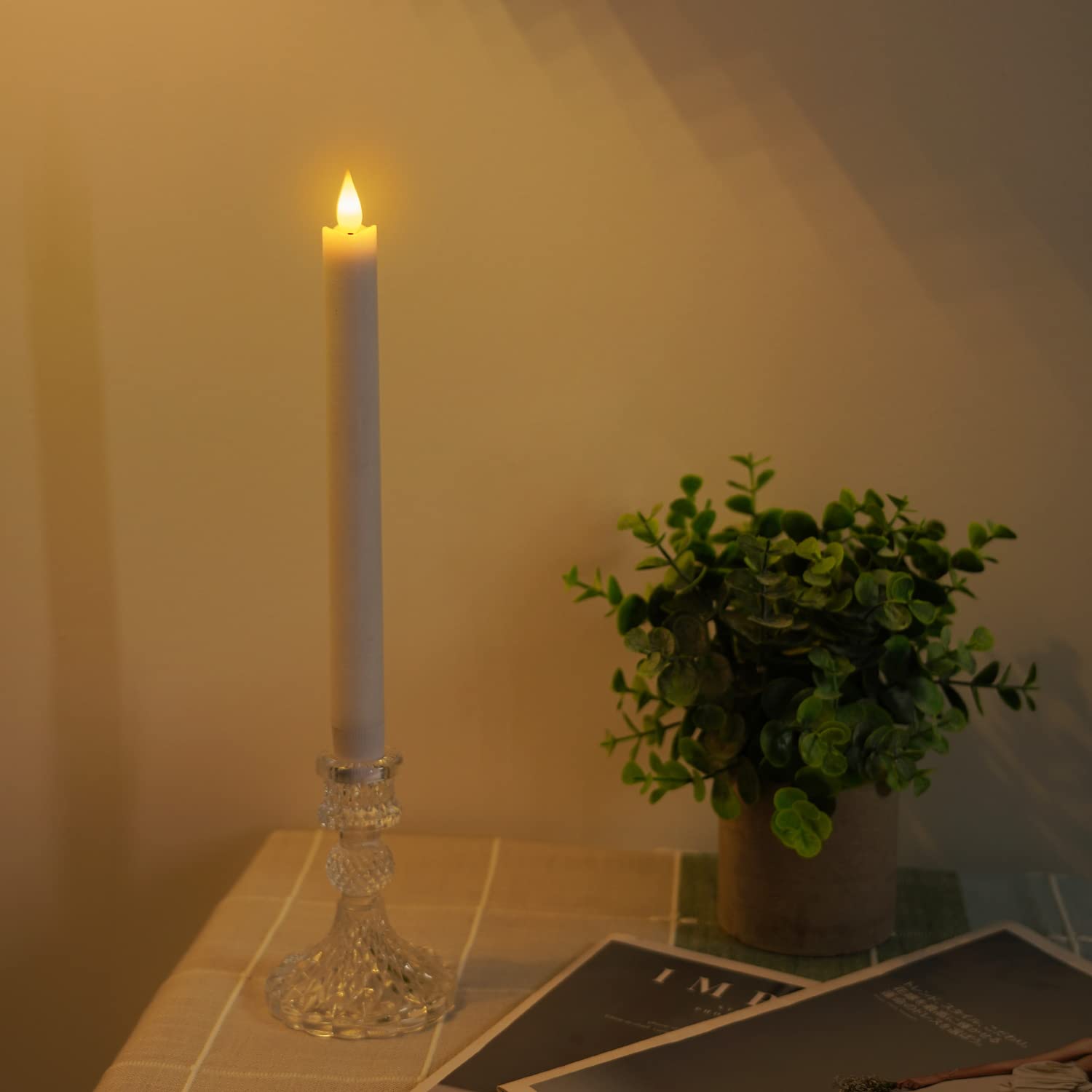 5plots Rechargeable Candles, Real Wax Flameless Taper Candles with Remote and Timer, Rechargeable Flameless Taper Candles for Home Decor, Led Taper Candles Flickering, 2 H Charge/90 H Work Time, 4 Pcs