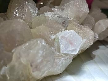 Amazon.co.jp: 天使の水晶 グリーンアポフィライト 原石 魚眼石