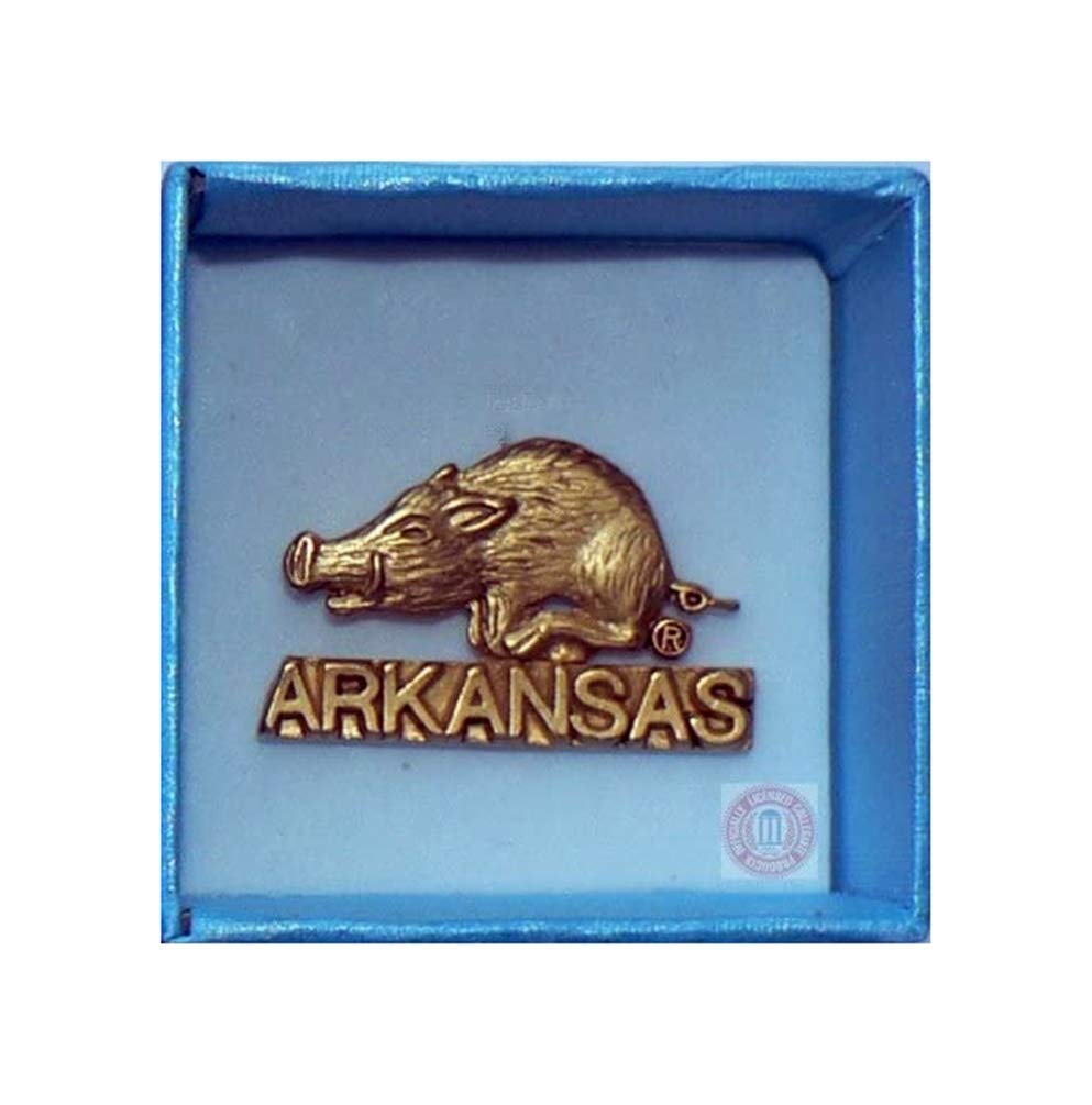 ARKANSAS RAZORBACKS FOOTBALL BASKETBALL TUSK GOLD METAL 1 INCH HAT JERSEY PIN