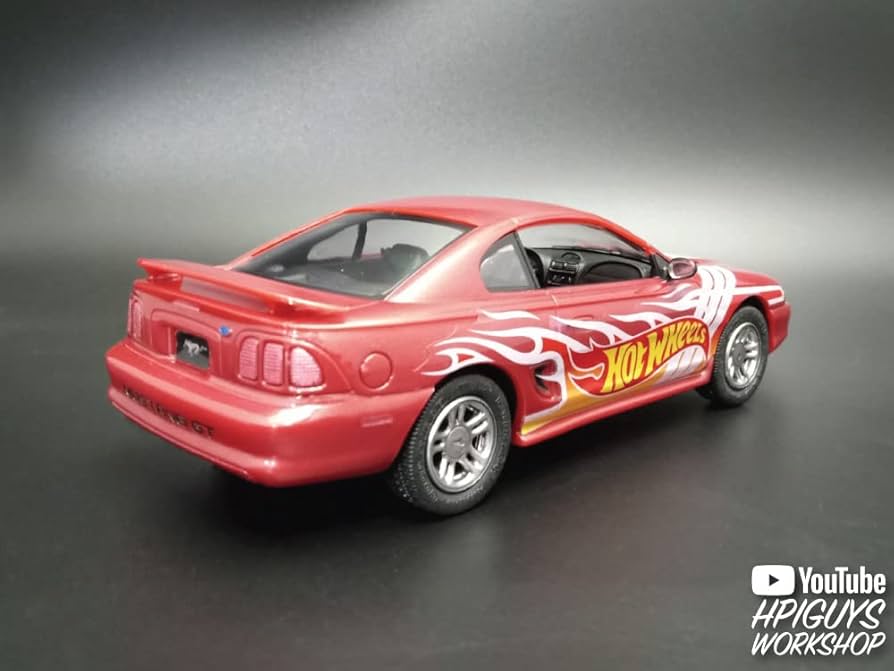 1/25 ホットウィール 1996 フォード マスタング GT プラモデル Amazon | AMT 1/25 ホットウィール 1996 フォード マスタング GT