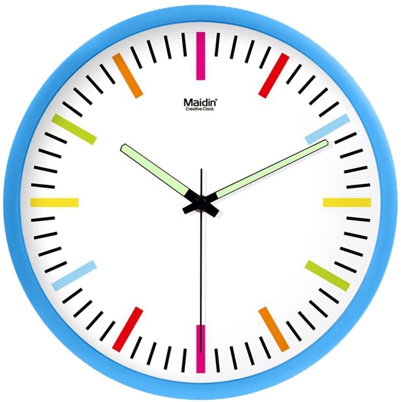 Horloge murale silencieuse idéale pour décorer le salon ou un café calme