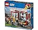 Produktbild LEGO City 77943 Feuerwehrstation Starterset UK Exklusiv mit 3 Minifiguren 239 Teile ab 9 Jahren