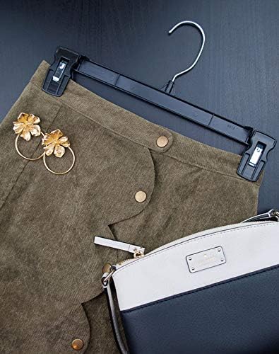 Miniatura 6 de HangOn Perchas para pantalones de plástico reciclado con clips acanalados, color negro, 14 pulgadas, paquete de 10