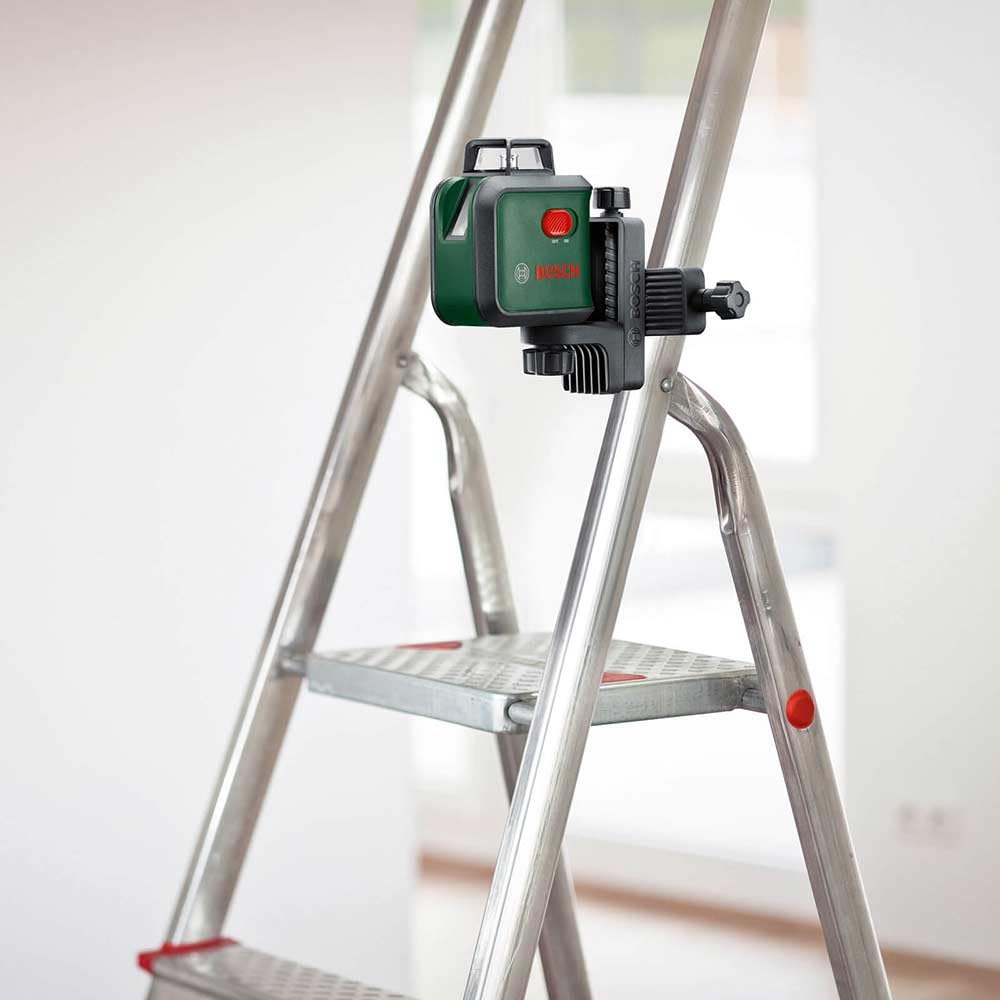 Bosch MM 3 Pinza universal (margen de apriete 3–70 mm, ajuste de altura hasta 60 mm, giratoria 360°, rosca de ¼", en caja de cartón)