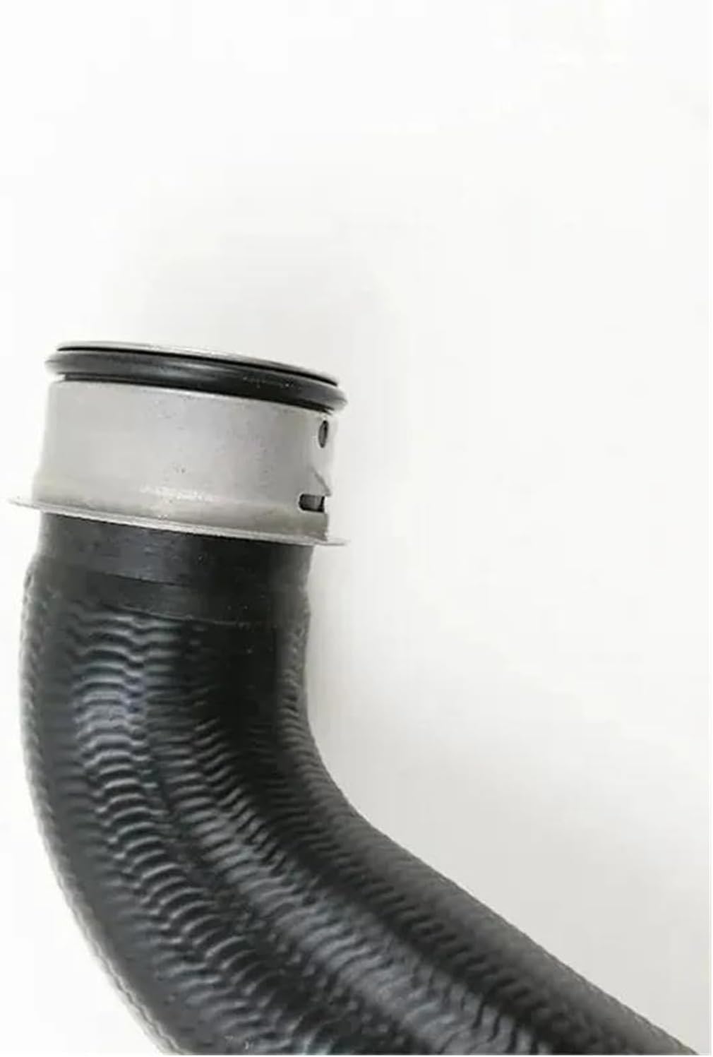 ラジエーターホース A2215018682 2215018682 車のエンジンラジエーター