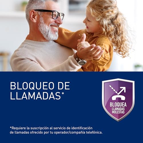 Funcion bloqueadora de llamadas en el teléfono fijo Panasonic, con imagen de una persona usando el teléfono