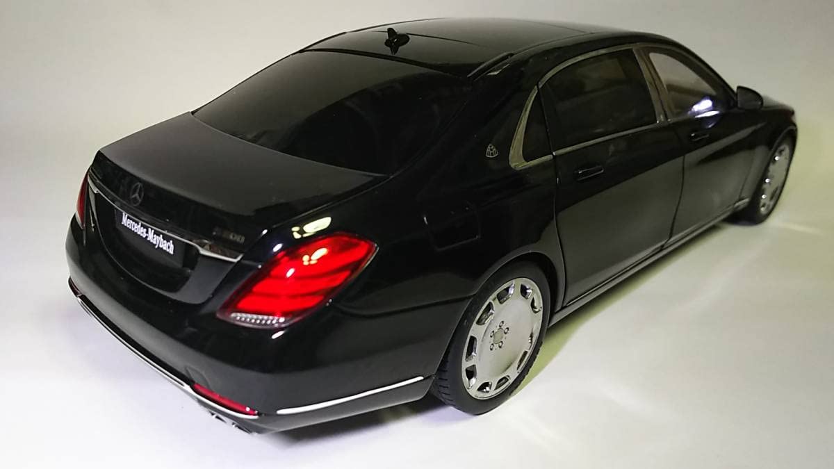 オートアート 1/18 メルセデス・マイバッハ S600 プルマン 希少ブラック オートアート 1/18 メルセデス・マイバッハ S600 プルマン 希少