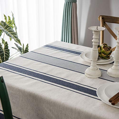 Nappe à rayures bleues pour table basse et repas conviviaux en famille