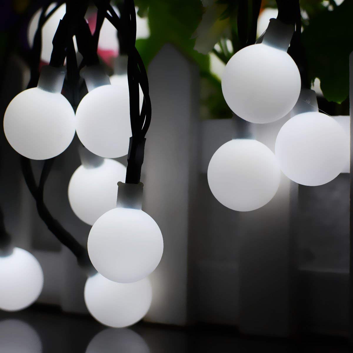 Guirnalda de luces solares Grobe para exteriores, 22 m, 200 LED, guirnalda de luces solares impermeables, 8 modos para jardín y patio (blanco)