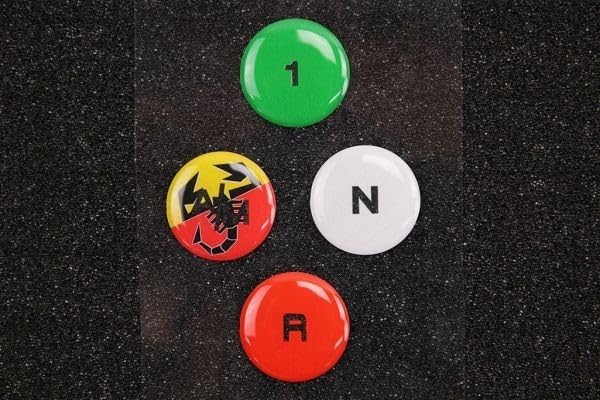 Amazon.co.jp: 限定版 特注仕様 ABARTH アバルト 695 シフトボタン  