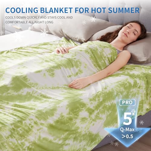 Image of Guohaoi Cooling Throw Blanket for Hot Sleepers, Queen Size 90''x90'' Lightweight Breathable Summer Bed Blanket for Couch, Arc-Chill Q-Max >0.5 Cool Fiber,Lightweight Tie Dye Blanket Light Green