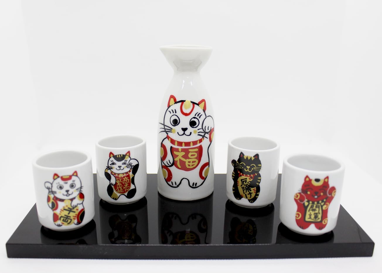 Japanese Sake Wine Soju Porcelain Set with 4 Ochoko Cups and Tokkuri Bottle Gifts (Maneki Neko Set)