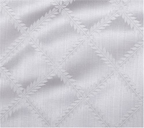 Lenox Laurel Leaf 70" Round Tablecloth, Platinum #TOP1