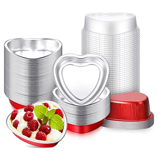 Yinkin 50 Set 9 oz Heart Shaped Cake Pans 5.4 Inch Heart Aluminum Foil Cupcake Pans with Lids Disposable Dessert Baking Cups Pans for Mother's Day Wedding Birthday Valentine Parties (Red)