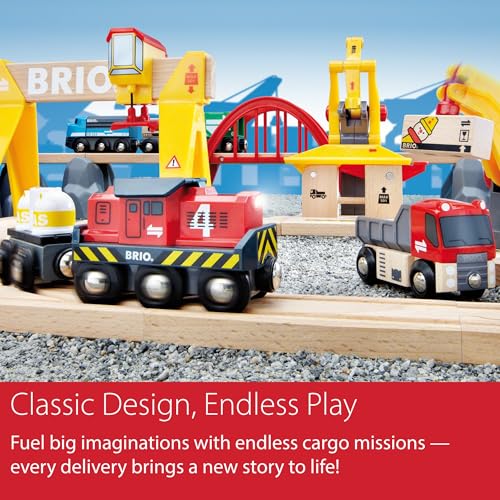 BRIO World Deluxe Cargo Wooden Railway Train Set for Children Age 3 Years Up