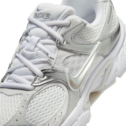 Image of Nike Women's V5 RNR Shoes