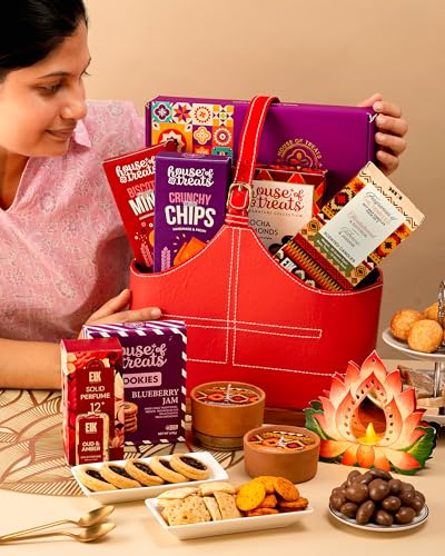Image of Hyperfoods Diwali Gift Hampers Diwali Gifts For Family And Friends Sweet Box Snacks Hampers Deepawali Sweets Box Sweets Gift Pack Sweet Snack Cookies