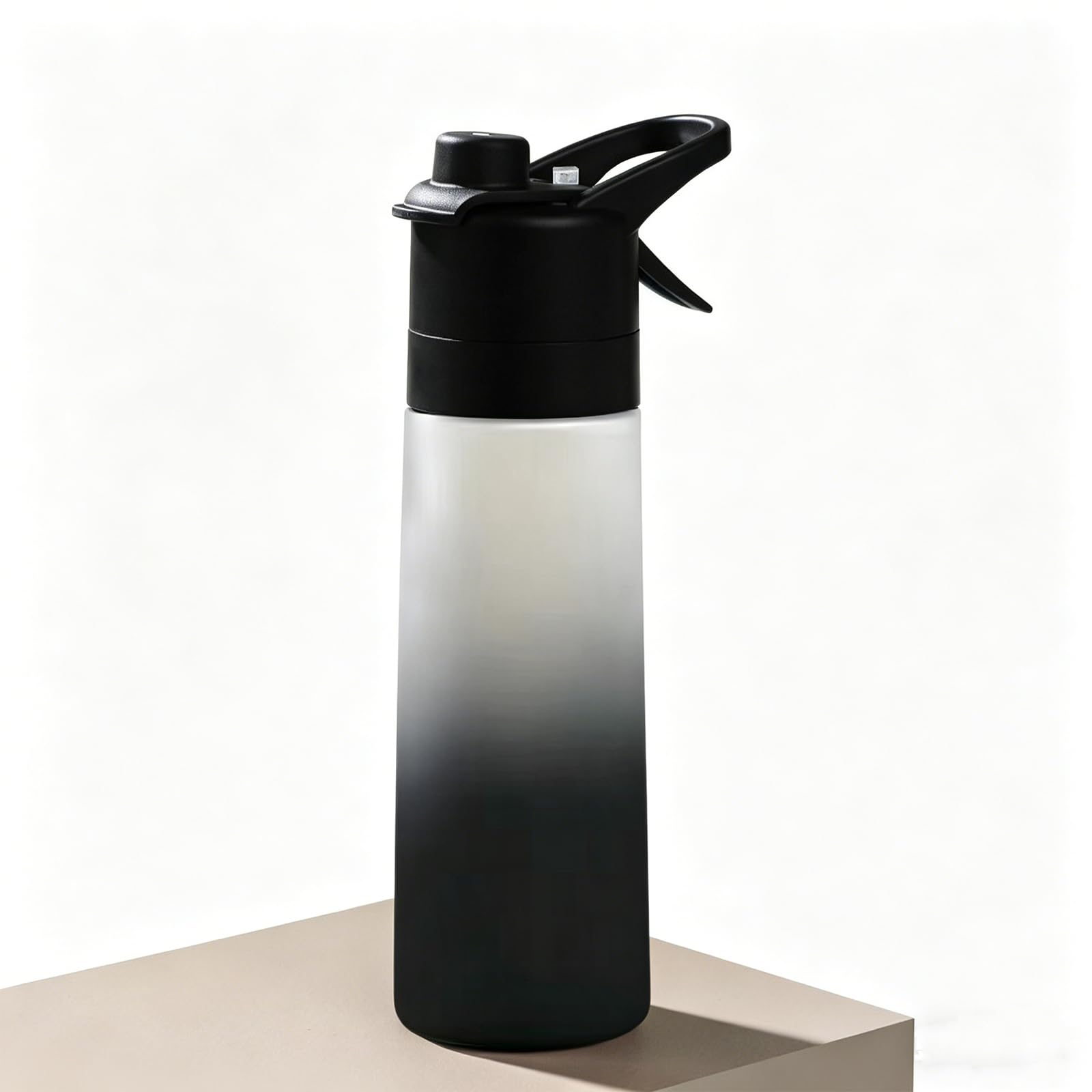Misting Water Bottle 700ml, Portable Spray Sports Water Bottle for Outdoor & Gym, Leakproof Wide Mouth Mist Sprayer with Handle Strap, Reusable Fitness Bottle for Running Cycling Hiking (black)