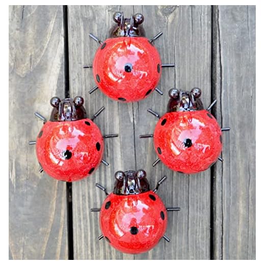 GIFTME 5 Metal Garden Yard Art Decorative 4 Pack Ladybugs Outside Garden Wall Sculptures(RED)