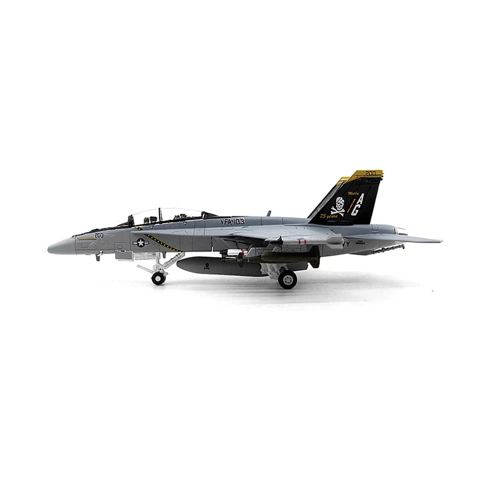 Amazon.co.jp: 1/100 アメリカ海軍 F/A-18F F-18 スーパー VF103 戦闘