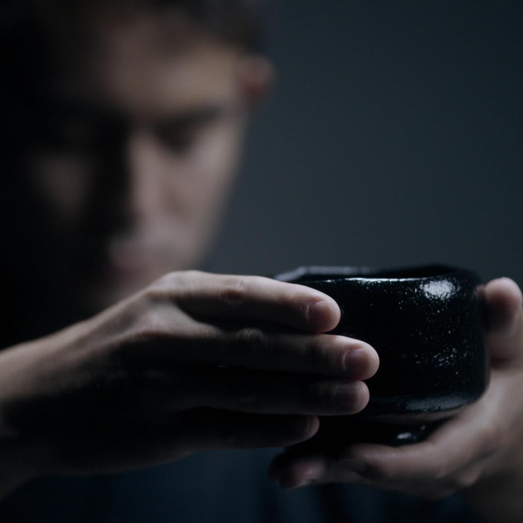 Emptea Kagoshima Matcha Powder Ceremonial Grade First Harvest Tea Master Blend Japanese Green Tea Powder from Kagoshima Japan — view 9