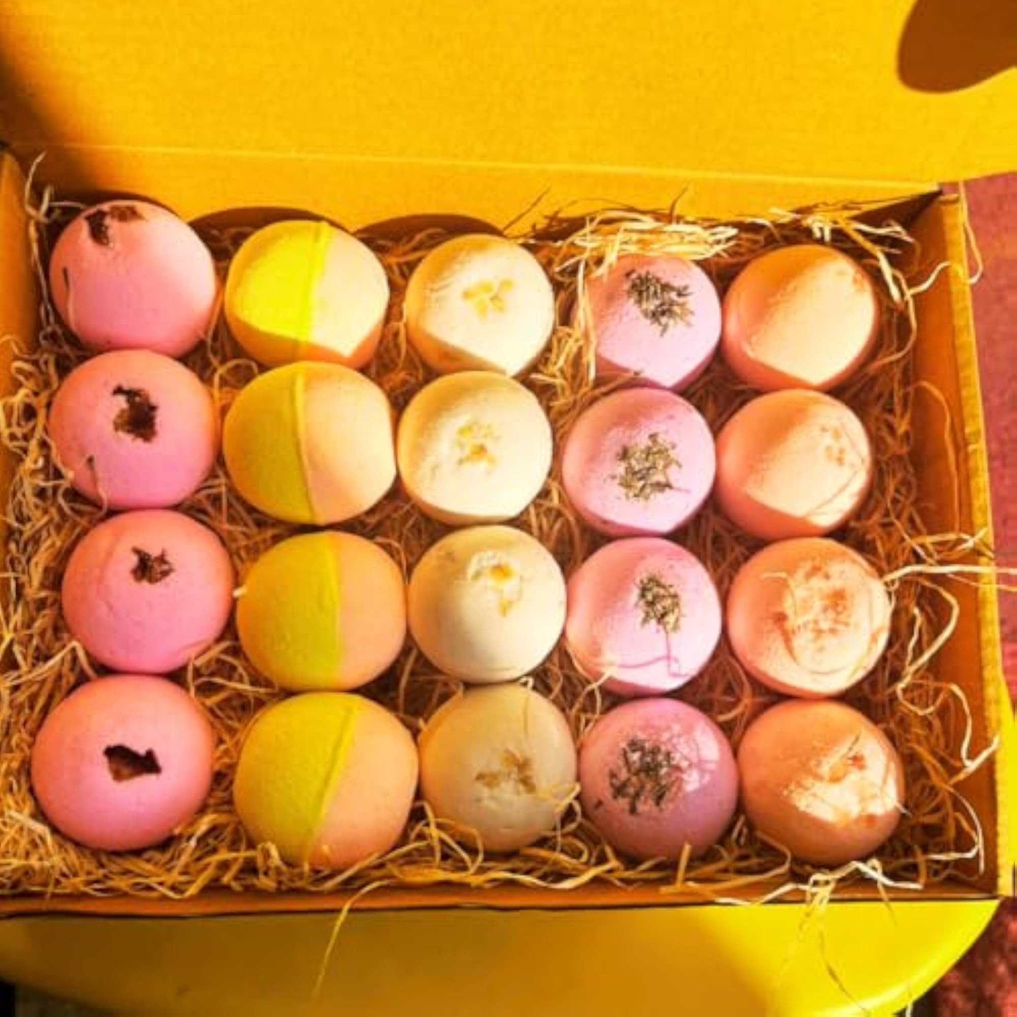 Royal Bloom Box - Bath Bomb with Rose, Lavender, Pink Salt