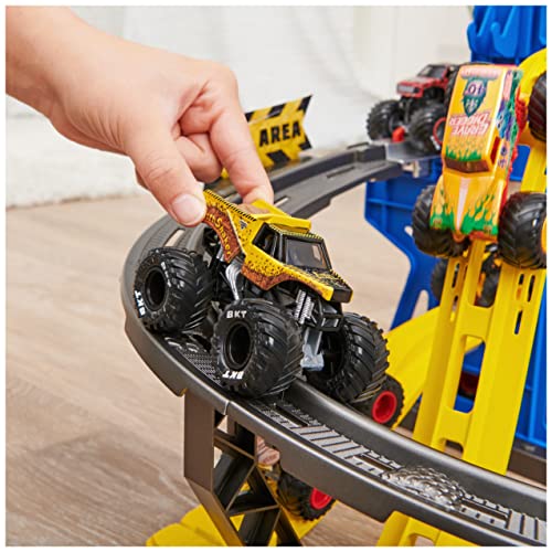 Monster Jam Garage Playset and Storage with Exclusive Grave Digger Monster Truck, Lights & Sounds, Kids Toys for Boys and Girls Ages 4 and Up by Monster Jam - Image 7
