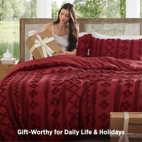 Image of Bedsure Tufted Boho Comforter Set Queen, Bedroom Decor Bedding Set Red