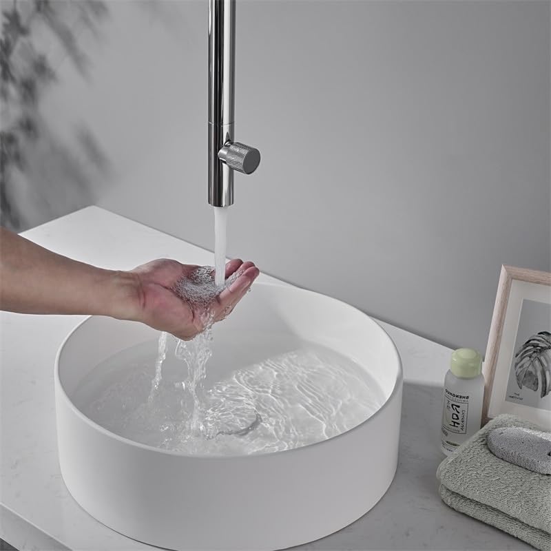 Robinet de lavabo encastré pour optimiser un petit espace bain
