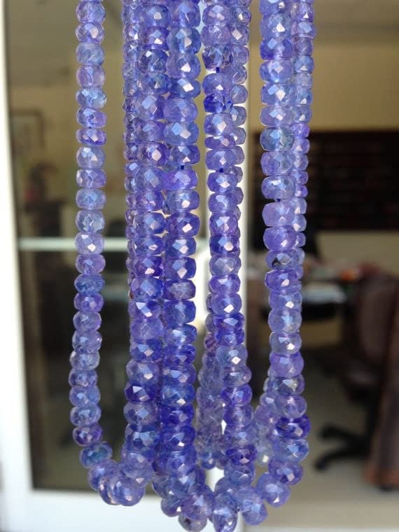 Tanzanite rondelle 3-4 mm en rang de 7 pouces à offrir pour un bijou personnalisé