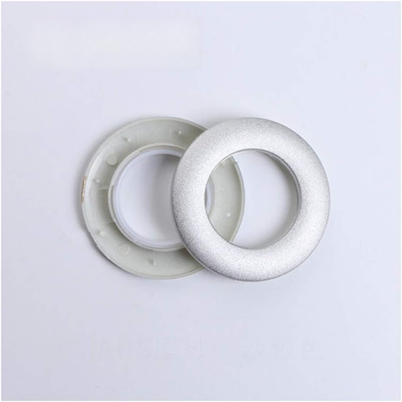 Curtain Rings Frosted Thick Silent Curtain Ring Shower Room Perforated Ring Curtain Clasp Hook Round Curtain Accessories Window Curtain Ring(D)