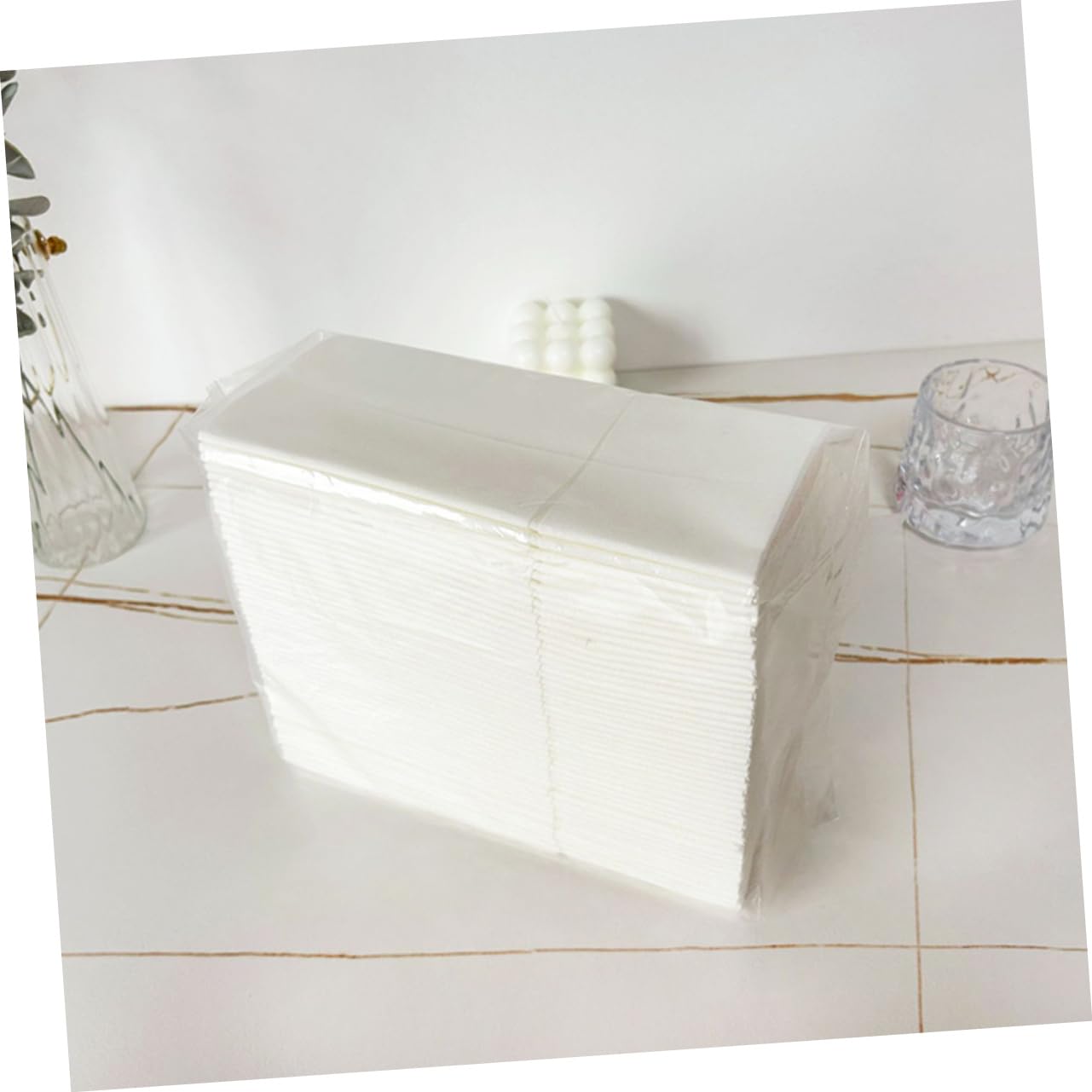MAGICLULU Servilletas de Papel Desechables White para Cena Diseño Grueso y Elegante, 50 Piezas, Amigables, Ideales para Banquetes y Entretenimiento Diario