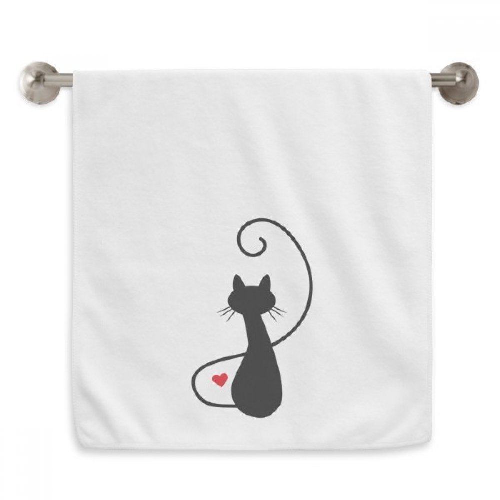 Serviette chat coeur imprimé pour décorer la salle de bain des invités