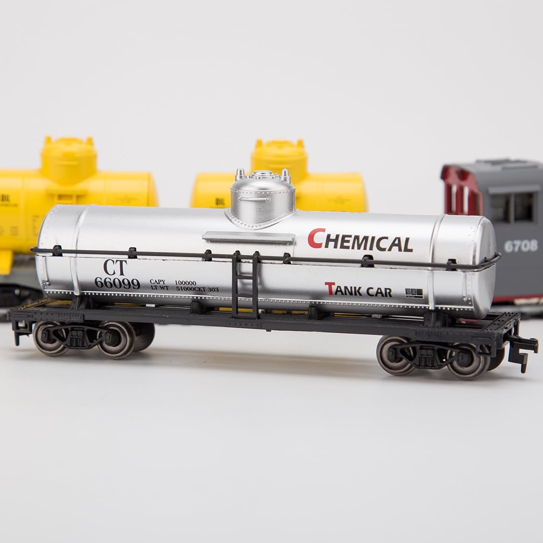 Set di modellini di treno radiocomandato, scala 1/87 HO F7, in lega, classica locomotiva diesel, treno elettrico con carri merci, binario in metallo, controller ed effetti di illuminazione, sistema di