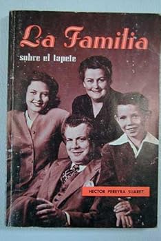 Paperback La familia sobre el tapete Book