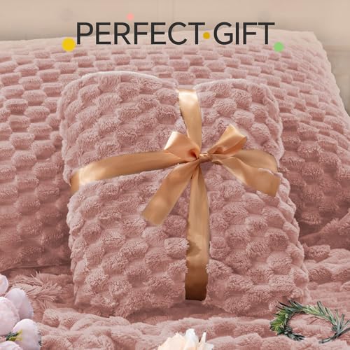 Image of BEDELITE Fluffy King Size Comforter Set - Dusty Pink Fleece Soft Comforter for King Size Bed, Luxury Warm Bedding Set for Winter, Fuzzy Bed Set 3 Pieces (1 Comforter, 2 Pillowcases)