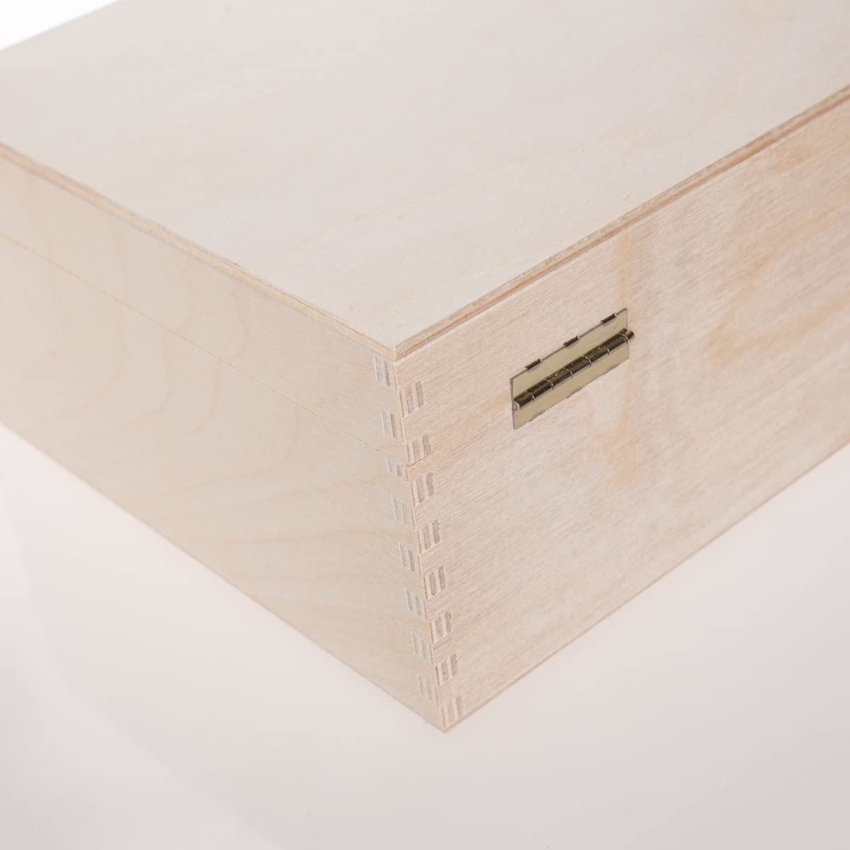 Erinnerungskiste mit Gravur für das Hochzeitspaar - im Wedding Love Design - Holzkiste Personalisiert mit Namen der Braut & des Bräutigams & des Datums - Geschenk zur Hochzeit Farbe Große Kiste