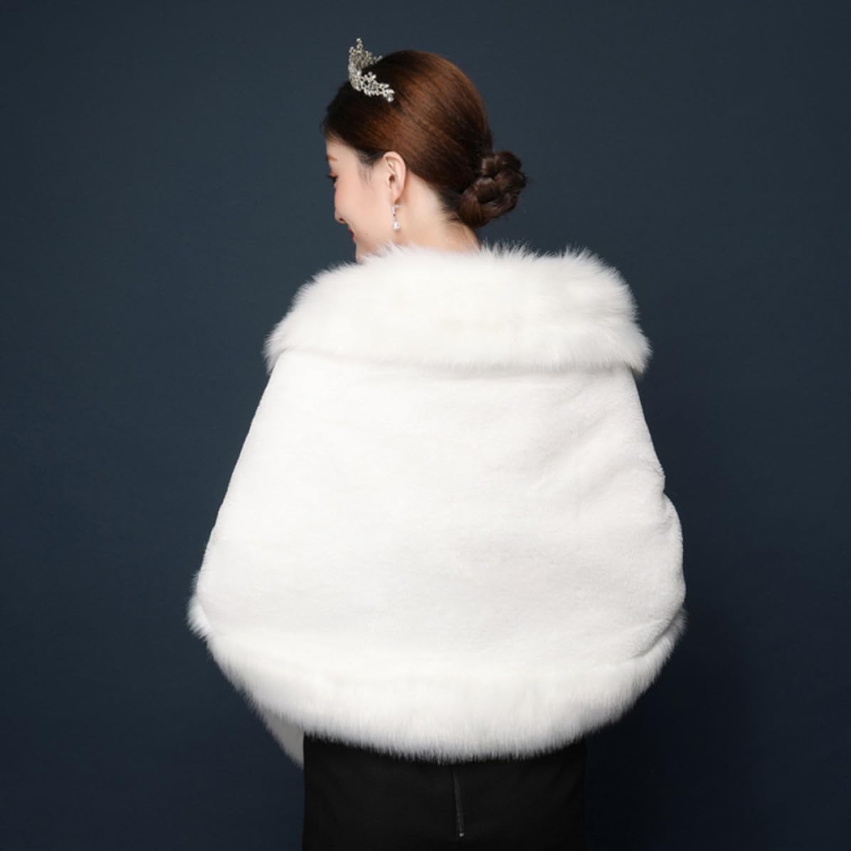 DECHOUS Chal Capa Elegante y Cálida Boda Invierno de Felpa Blanco para Mujer para Fiesta Nupcial y Vestido de Novia