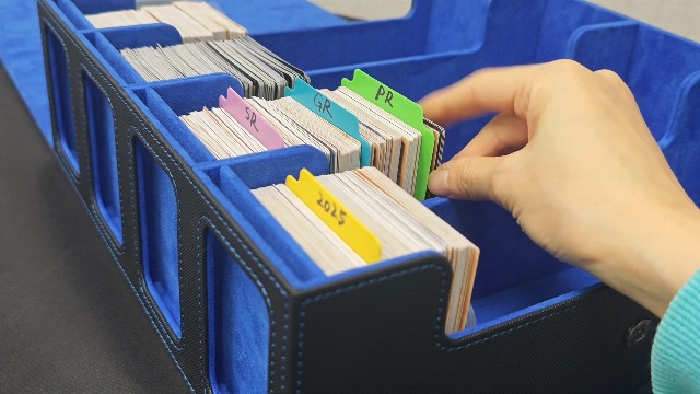 Amazon.com: 3200+ Trading Card Storage Box with Commander