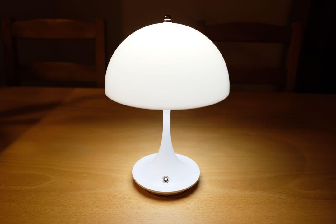 ルイスポールセン Panthella Portable ホワイト　リプロダクト品 Amazon.co.jp : パンテラ ホワイト リプロダクト バッテリー内蔵