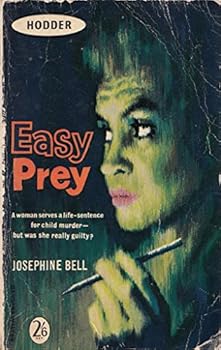 Paperback Easy Prey Book