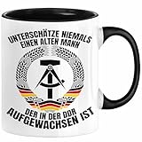Beeindruckende Geschenkidee für standhafte, erfahrene Herren, die ihre Wurzeln in der DDR haben. Ein Symbol für Stärke und Resilienz, ideal für Kaffee-Genießer