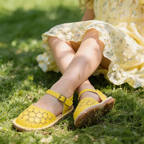 Image of THEE BRON Toddler Floral Cutout Closed Toe Sandals for Girls Breathable Summer Shoes