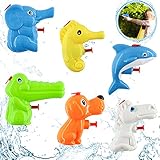 ⭐Hohe Qualität - Unsere Kinderwasserpistolen bestehen aus hochwertigem, dickem und haltbarem ABS-Kunststoff. Es wurde entwickelt, um schlechten Spielen standzuhalten. Die robuste Struktur sorgt für Langlebigkeit und Langlebigkeit. Aufgrund des hervorragenden Designs tritt kein Wasser aus.