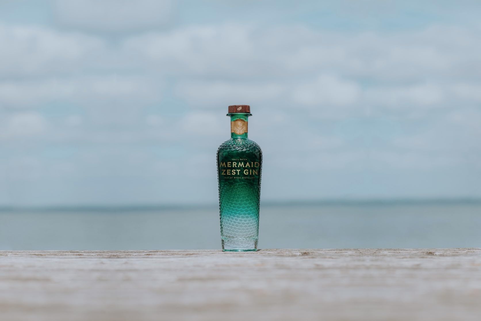Amazon.co.jp: マーメイド ゼスト ジン 40% [ ジン イギリス 700ml