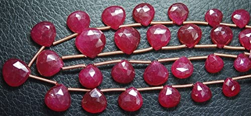 Rubis teinté en cœur de 7mm pour créer vos propres bijoux romantiques